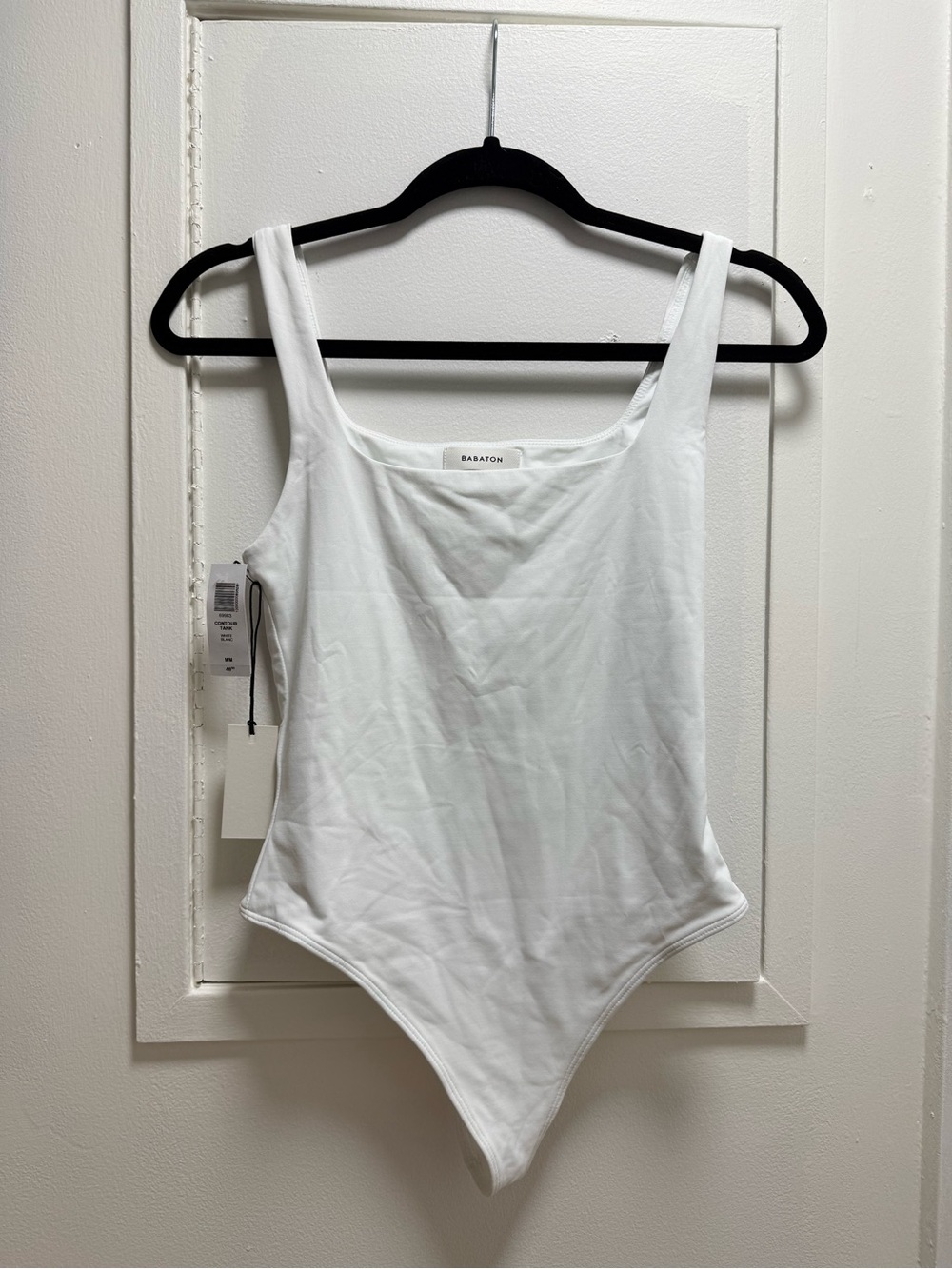 Aritzia Babaton Contour White Scoop Neck Bodysuit,NWT